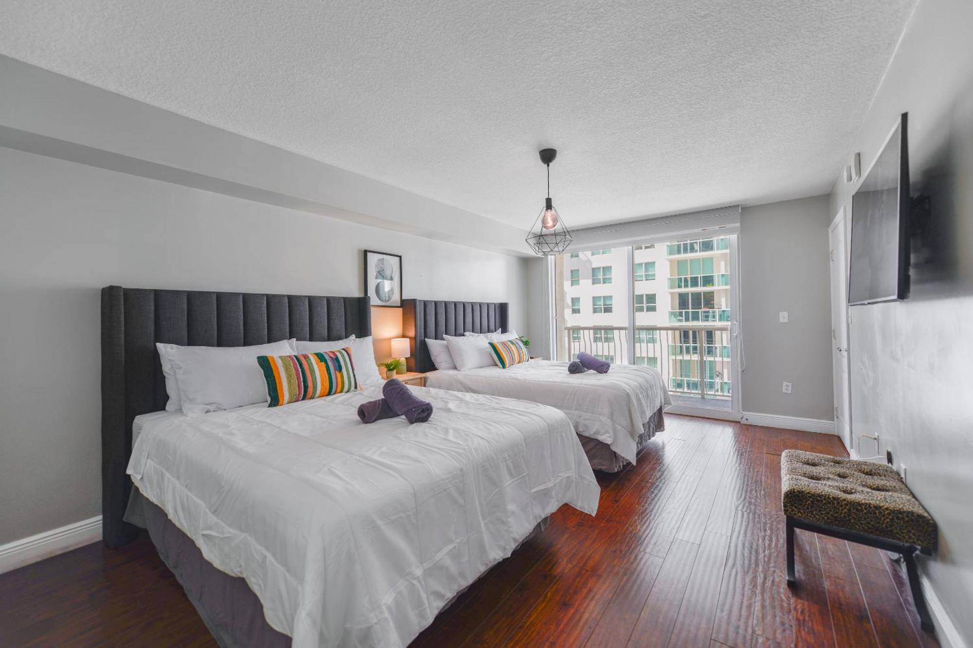 Amazing 3 Bedroom Condo At Brickell With Pool Miami Exteriör bild