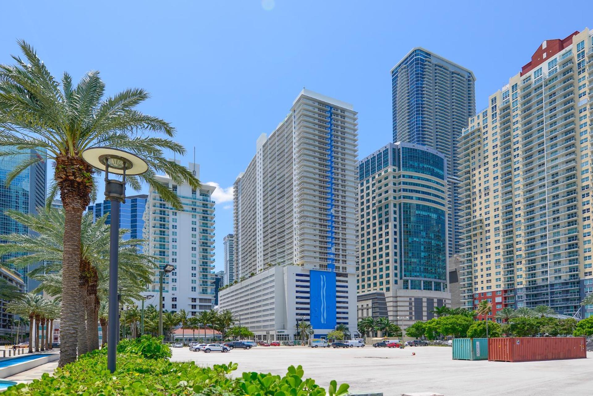 Amazing 3 Bedroom Condo At Brickell With Pool Miami Exteriör bild
