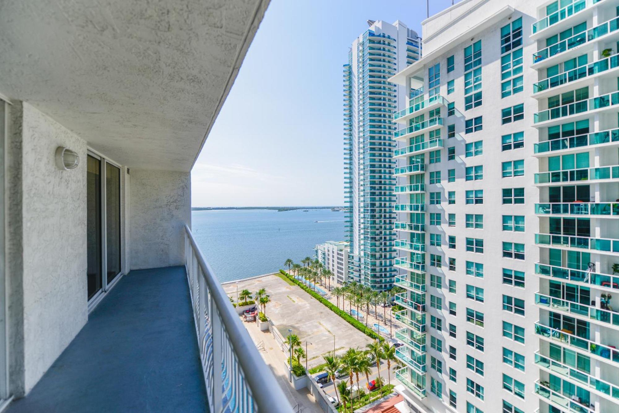 Amazing 3 Bedroom Condo At Brickell With Pool Miami Exteriör bild