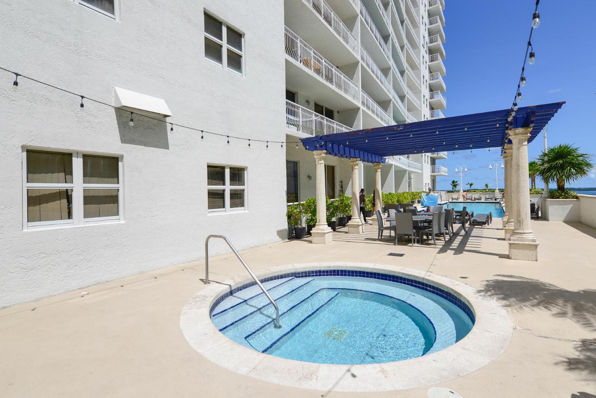 Amazing 3 Bedroom Condo At Brickell With Pool Miami Exteriör bild